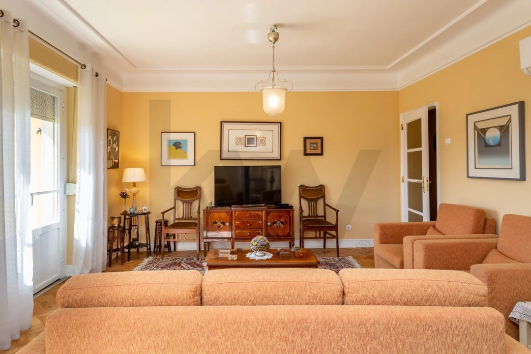 Apartamento T3 para Venda em Areeiro Foto 9
