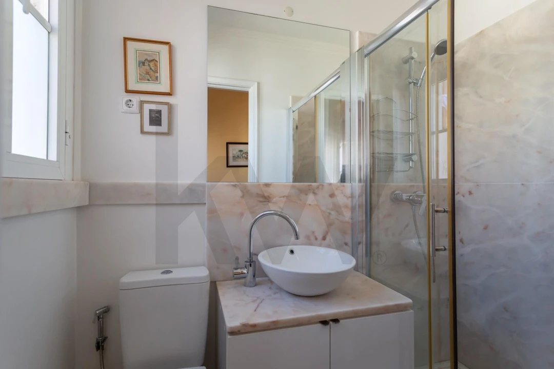 Apartamento T3 para Venda em Areeiro Foto 35