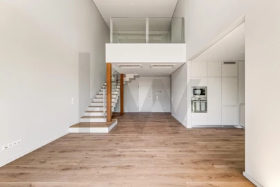 Apartamento T3 para Venda em Algés, Linda-A-Velha e Cruz Quebrada-Dafundo