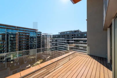 Apartamento T3 para Venda em Algés, Linda-A-Velha e Cruz Quebrada-Dafundo