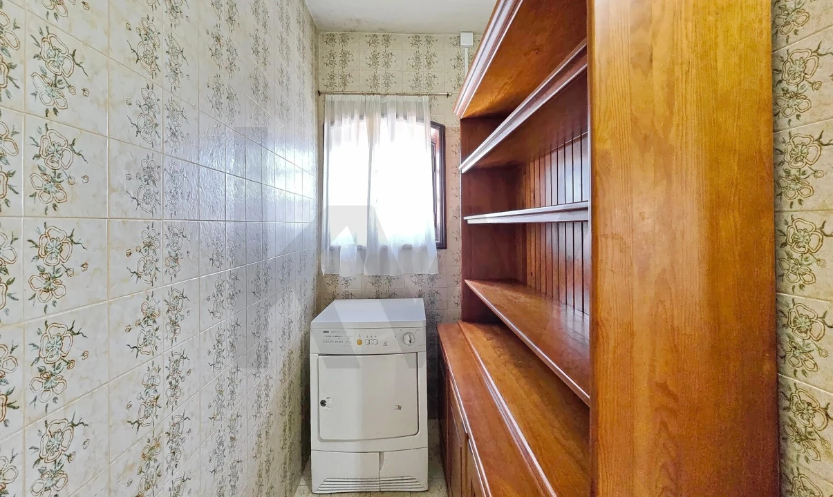 Moradia T3 para Arrendamento em Oliveirinha Foto 4