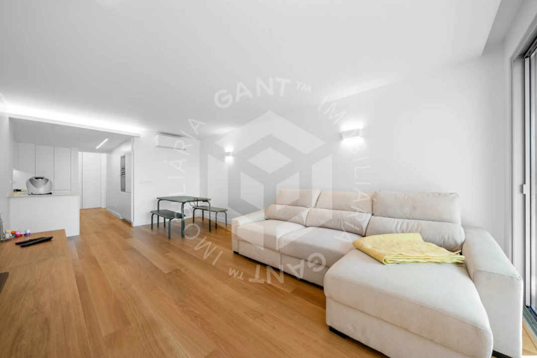 Apartamento T1 para Venda em Costa da Caparica Foto 8