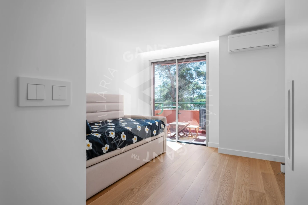 Apartamento T1 para Venda em Costa da Caparica Foto 17