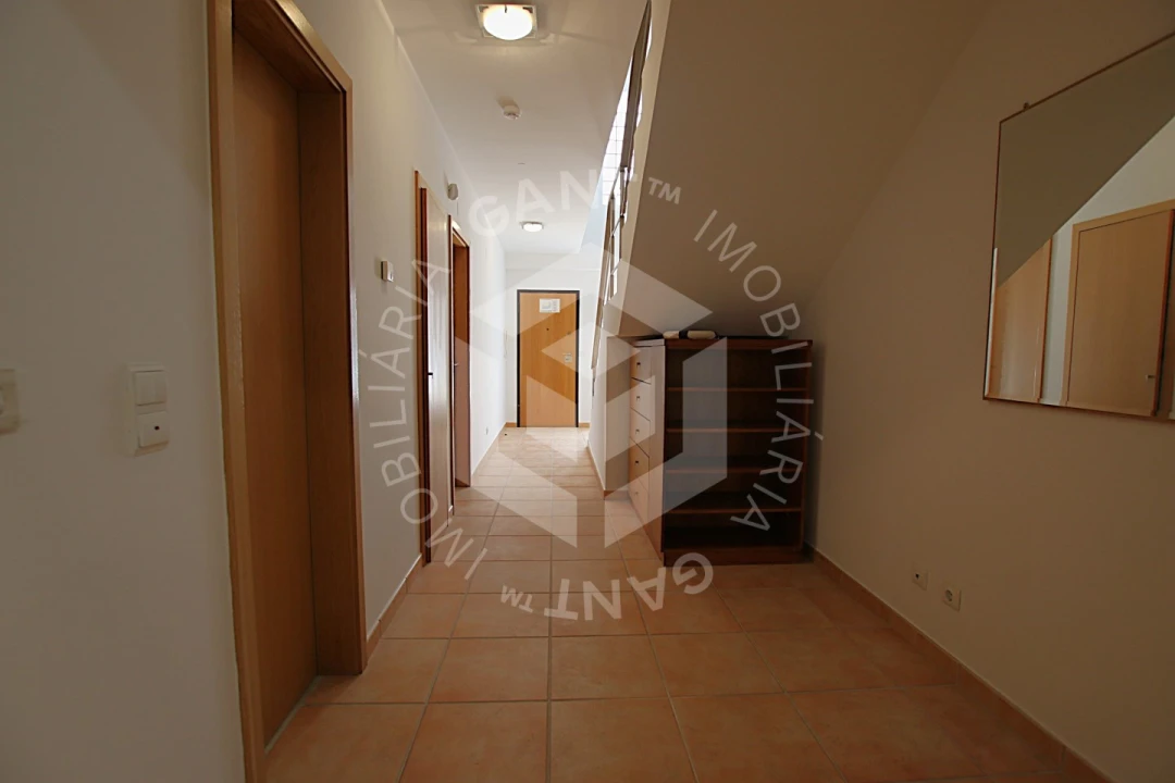 Apartamento T2 para Arrendamento em Costa da Caparica Foto 5