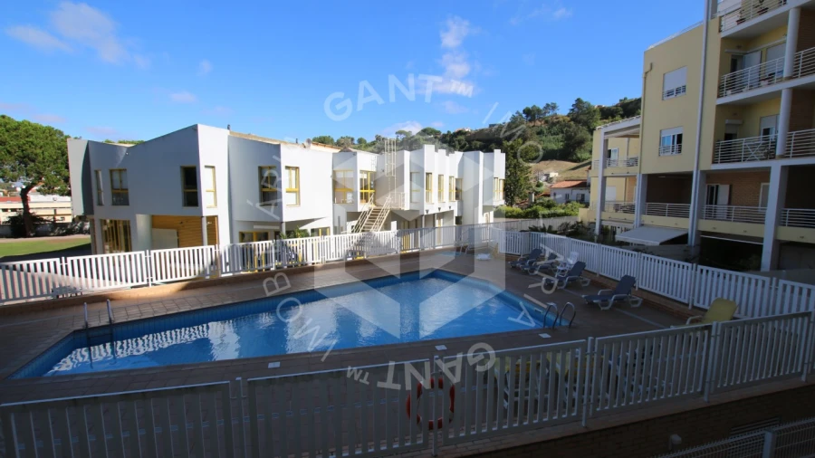 Apartamento T2 para Arrendamento em Costa da Caparica