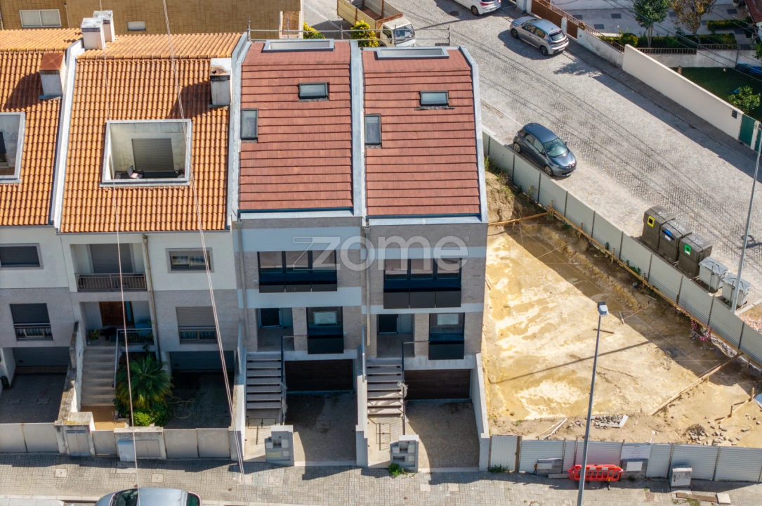 Moradia T4 para Venda em Custóias, Leça do Balio e Guifões Foto 6