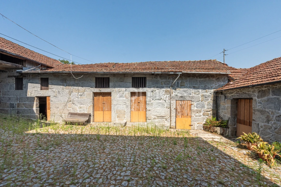 Quinta T8 para Venda em Pedreira, Rande e Sernande Foto 34