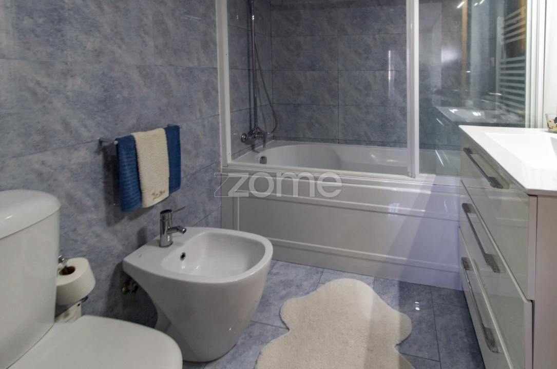 Apartamento T3 para Arrendamento em Ferreiros e Gondizalves Foto 15