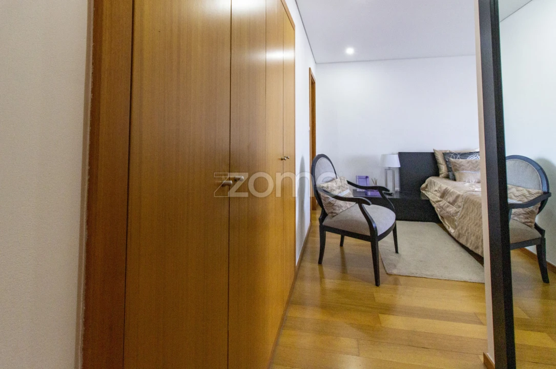 Apartamento T3 para Arrendamento em Ferreiros e Gondizalves Foto 12