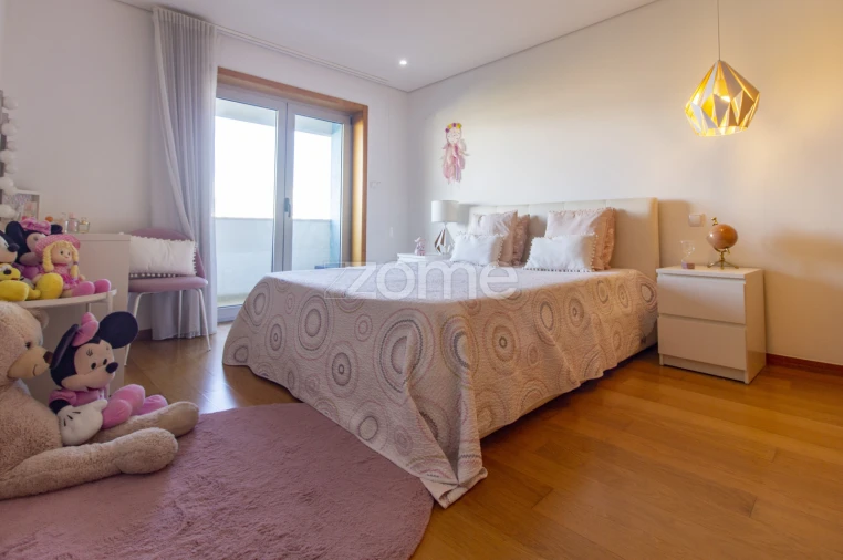 Apartamento T3 para Arrendamento em Ferreiros e Gondizalves Foto 16