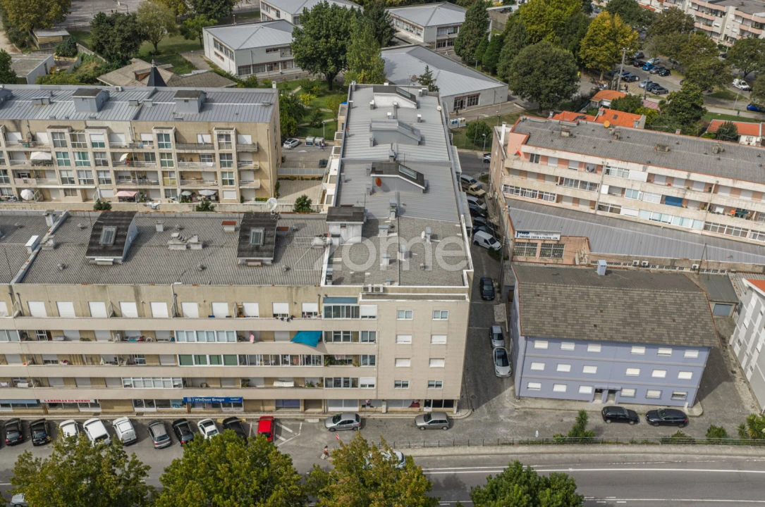 Apartamento T4 para Venda em Braga (Maximinos, Sé e Cividade) Foto 18
