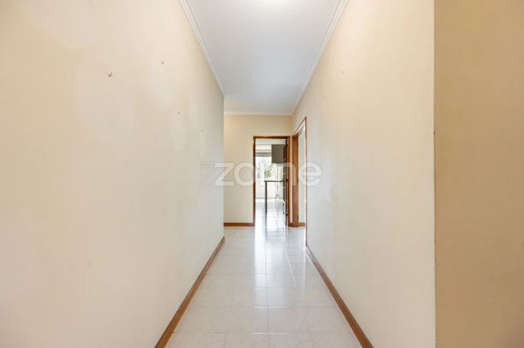 Apartamento T4 para Venda em Braga (Maximinos, Sé e Cividade) Foto 23