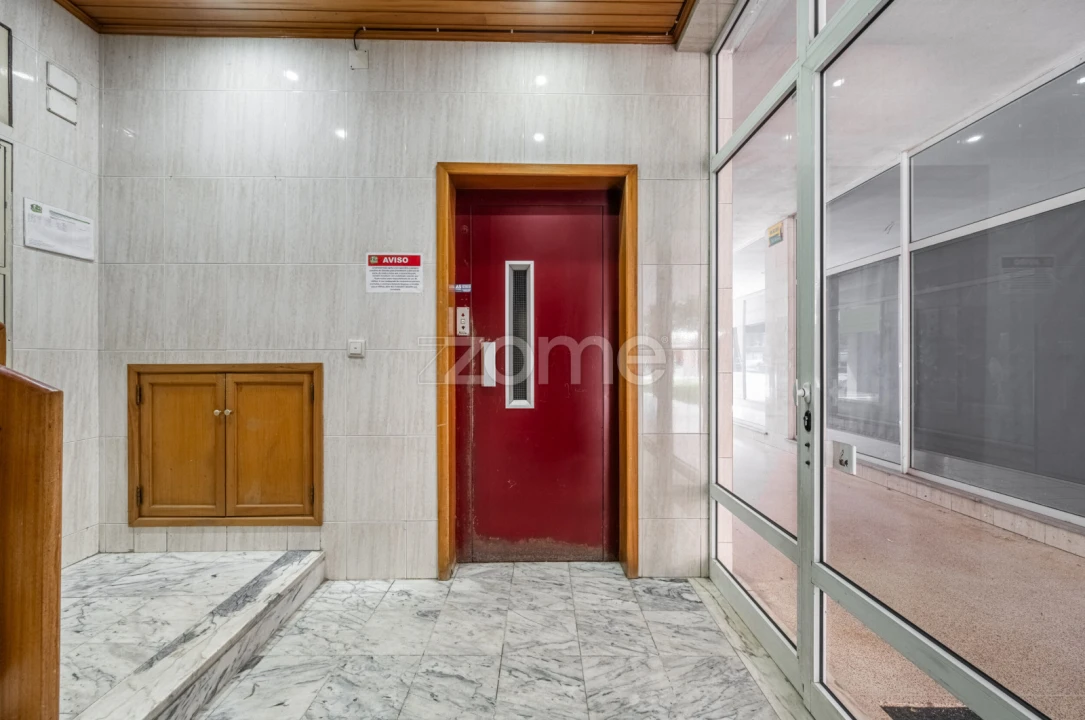 Apartamento T4 para Venda em Braga (Maximinos, Sé e Cividade) Foto 20