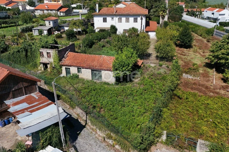 Moradia T3 para Venda em Ronfe Foto 2