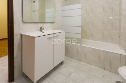 Apartamento T3 para Venda em Mafamude e Vilar do Paraíso