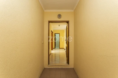 Apartamento T3 para Venda em Mafamude e Vilar do Paraíso