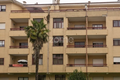 Apartamento T3 para Venda em Mafamude e Vilar do Paraíso