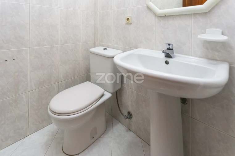 Apartamento T3 para Venda em Mafamude e Vilar do Paraíso Foto 14