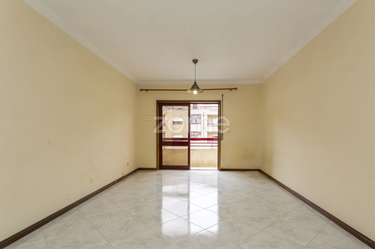 Apartamento T3 para Venda em Mafamude e Vilar do Paraíso Foto 15