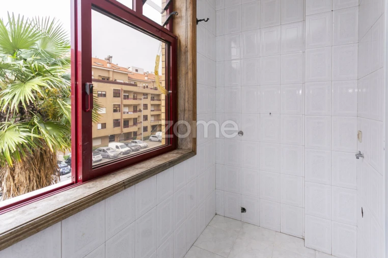 Apartamento T3 para Venda em Mafamude e Vilar do Paraíso Foto 24