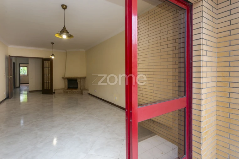 Apartamento T3 para Venda em Mafamude e Vilar do Paraíso Foto 29