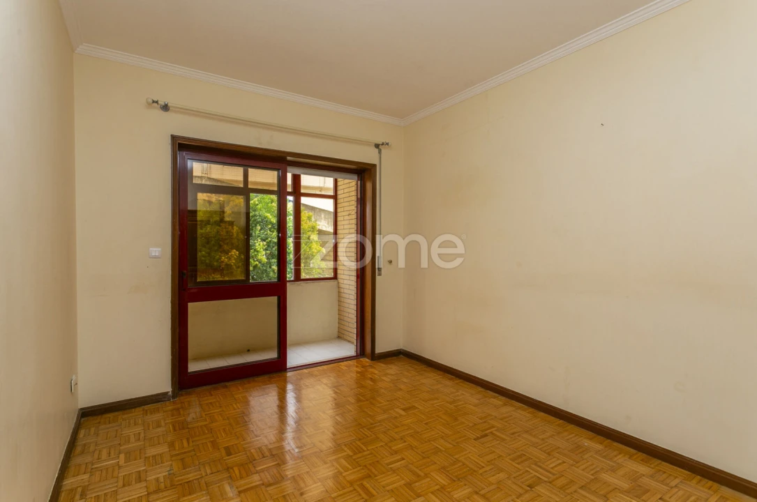 Apartamento T3 para Venda em Mafamude e Vilar do Paraíso Foto 2