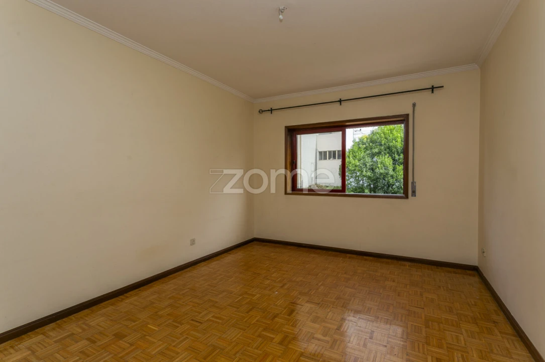 Apartamento T3 para Venda em Mafamude e Vilar do Paraíso Foto 6
