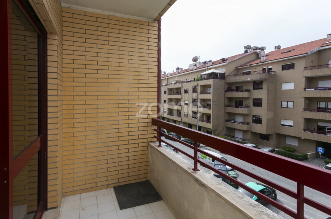 Apartamento T3 para Venda em Mafamude e Vilar do Paraíso Foto 17