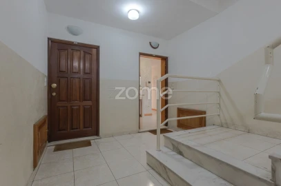 Apartamento T2 para Venda em Guilhabreu