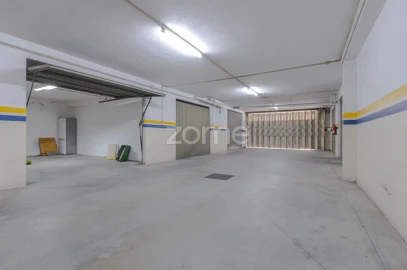 Apartamento T2 para Venda em Guilhabreu
