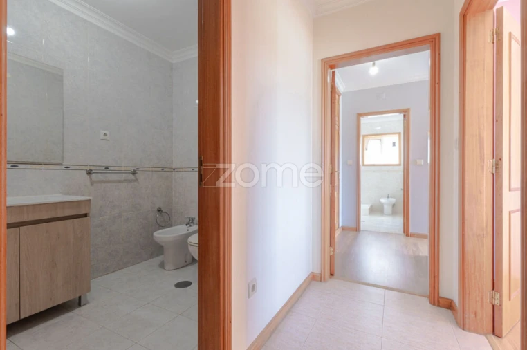 Apartamento T2 para Venda em Guilhabreu Foto 14