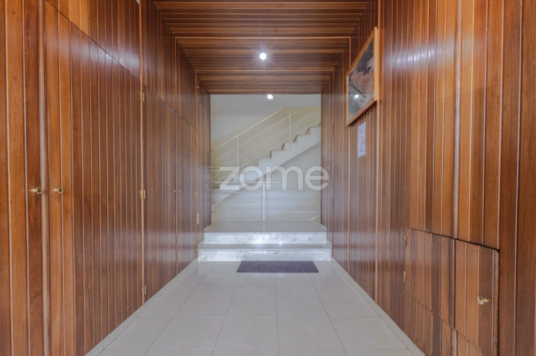 Apartamento T2 para Venda em Guilhabreu Foto 23