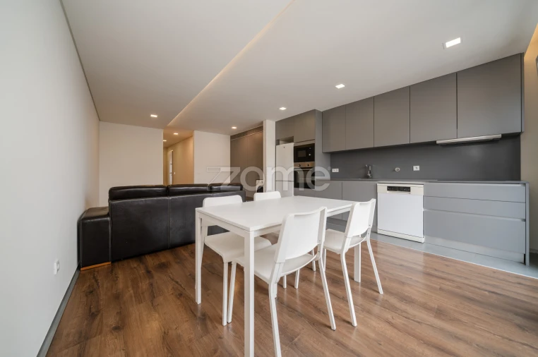 Apartamento T1 para Arrendamento em São Vicente (Braga) Foto 12
