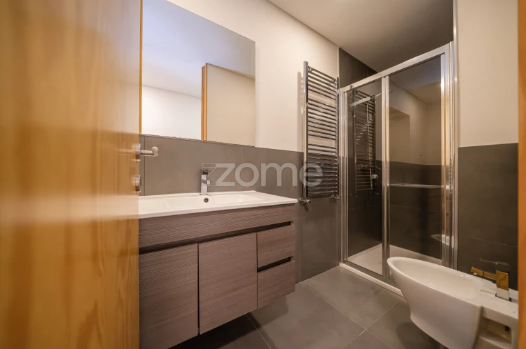 Apartamento T1 para Arrendamento em São Vicente (Braga) Foto 17