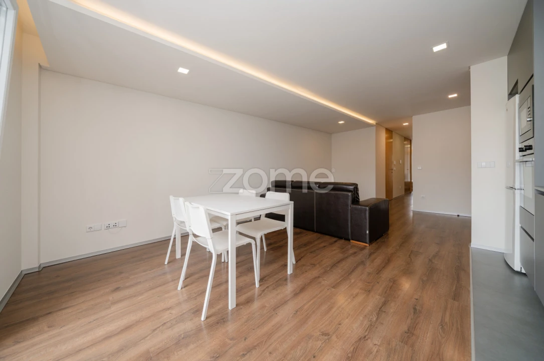 Apartamento T1 para Arrendamento em São Vicente (Braga) Foto 11