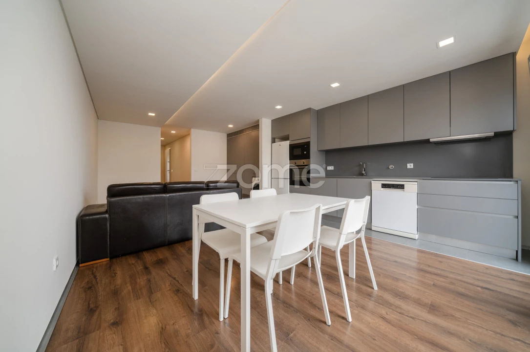 Apartamento T1 para Arrendamento em São Vicente (Braga) Foto 12
