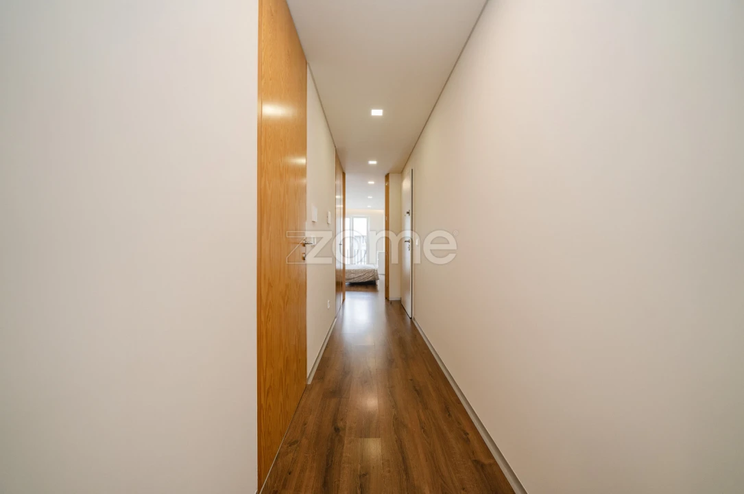 Apartamento T1 para Arrendamento em São Vicente (Braga) Foto 15