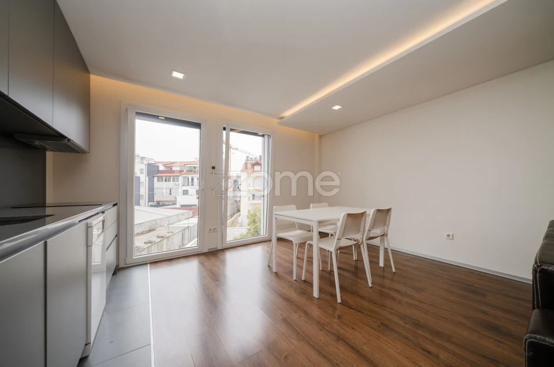 Apartamento T1 para Arrendamento em São Vicente (Braga) Foto 9