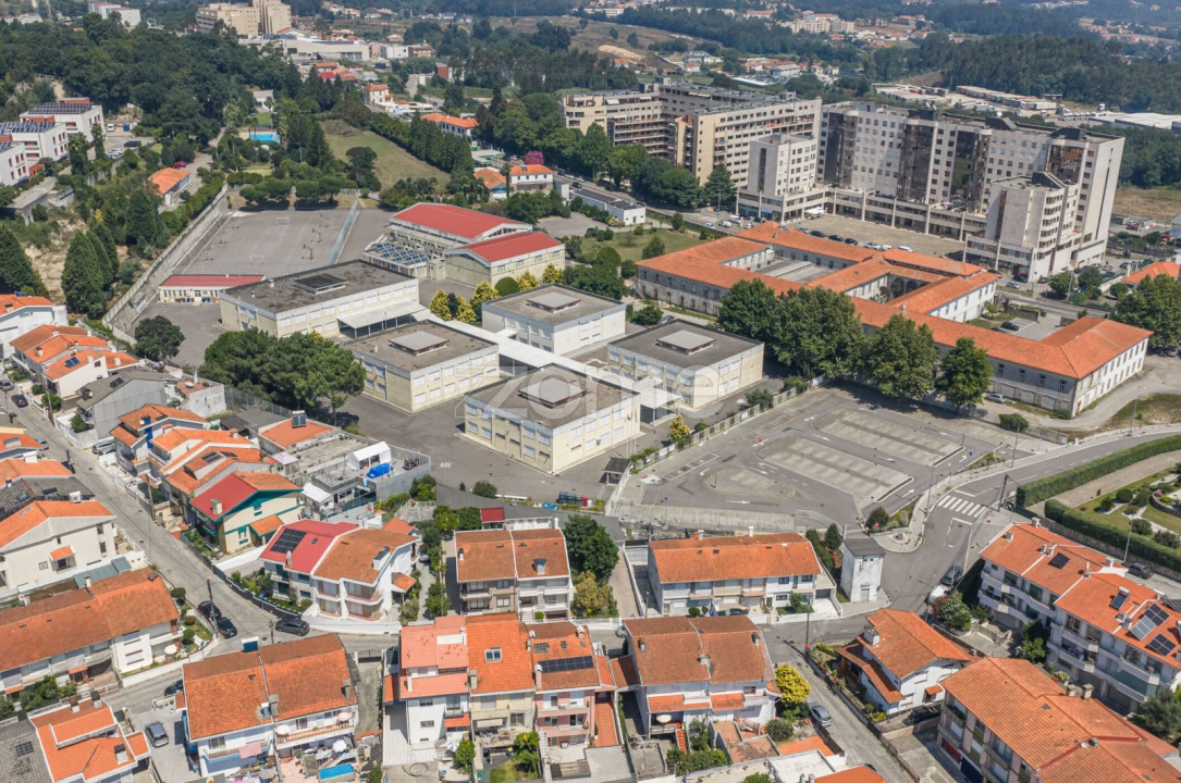 Terreno para Venda em Mafamude e Vilar do Paraíso Foto 8