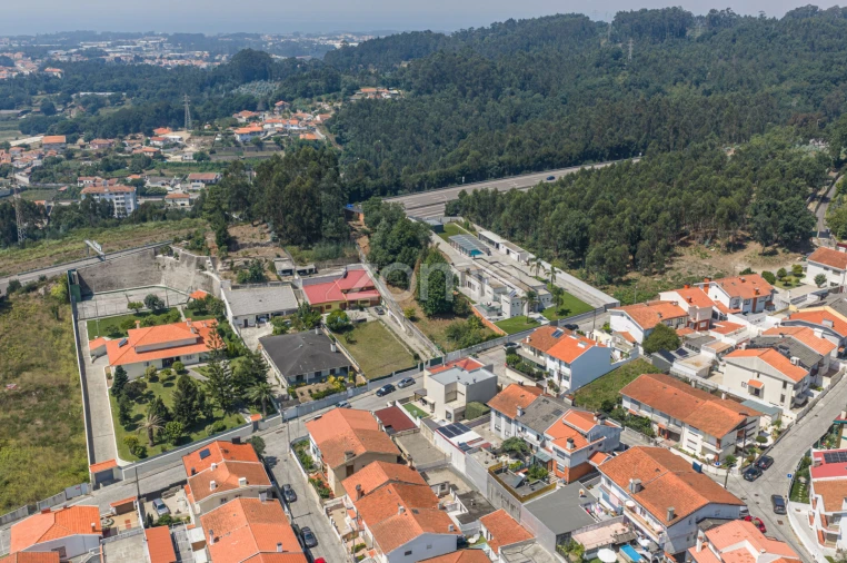Terreno para Venda em Mafamude e Vilar do Paraíso Foto 10