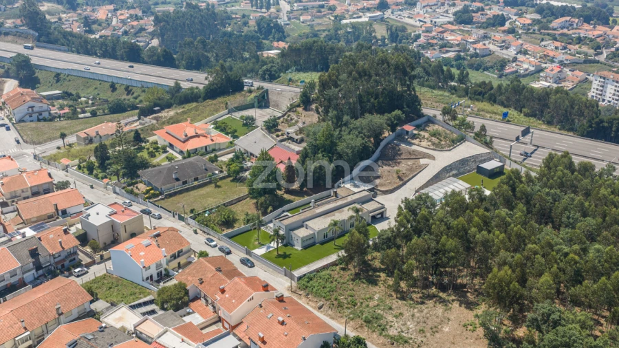 Terreno para Venda em Serzedo e Perosinho