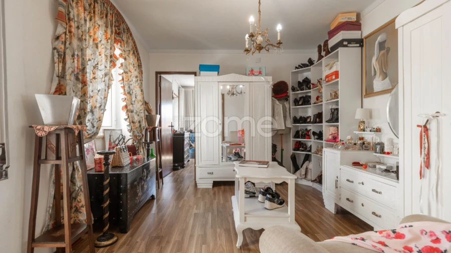 Moradia T4 para Venda em Santo Antonio dos Olivais