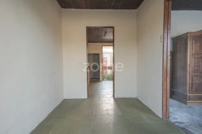 Moradia T2 para Venda em Santa Barbara