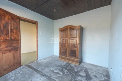 Moradia T2 para Venda em Santa Barbara