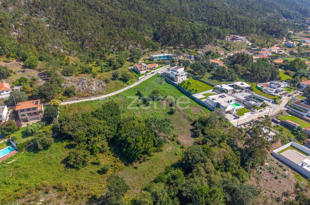 Terreno para Venda em Carreço Foto 8