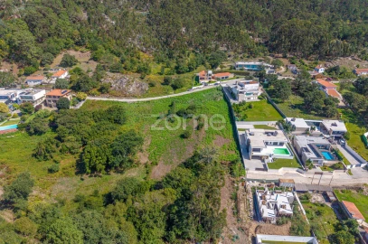 Terreno para Venda em Carreço