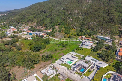 Terreno para Venda em Carreço