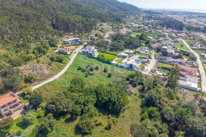 Terreno para Venda em Carreço