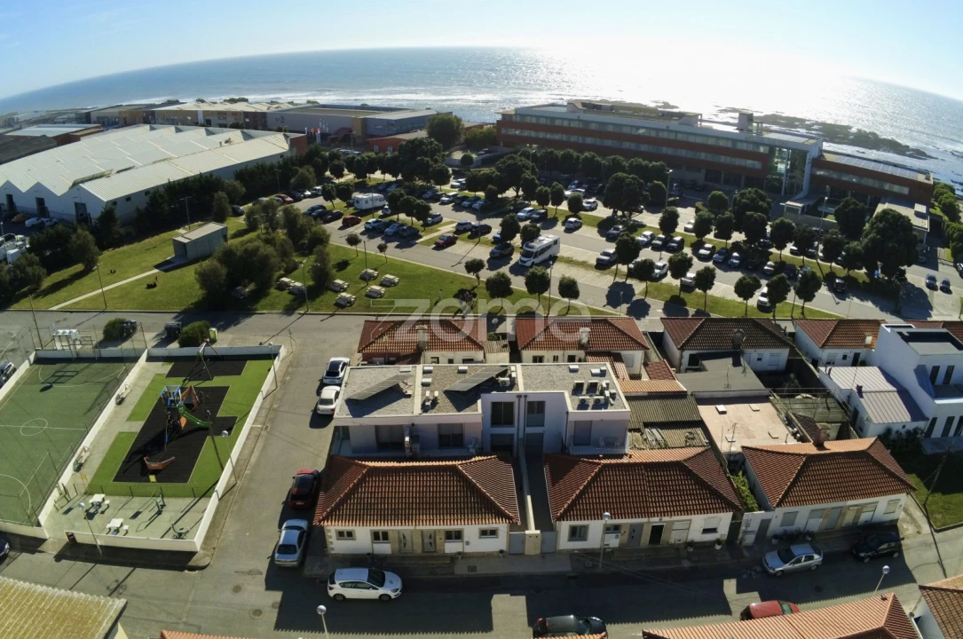 Moradia T2 para Venda em Santa Maria Maior e Monserrate e Meadela Foto 11