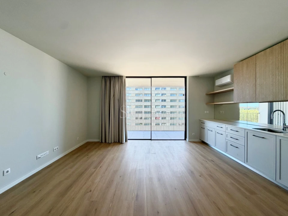 Apartamento T1 para Venda em Santa Marinha e São Pedro da Afurada Foto 1